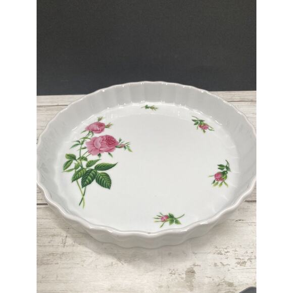 Christineholm Porcelain Rose Pattern Quiche, Tart, Pie Plate 9.5" Baking Dish - Picture 11 of 12